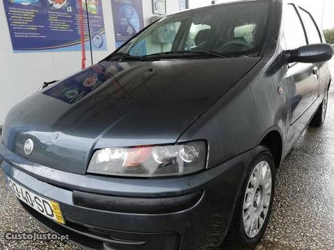 Fiat Punto 1.2 16 válvulas - 01