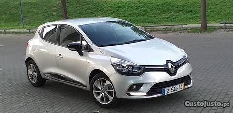 Renault Clio 0.9 TCe LIMITED - 17