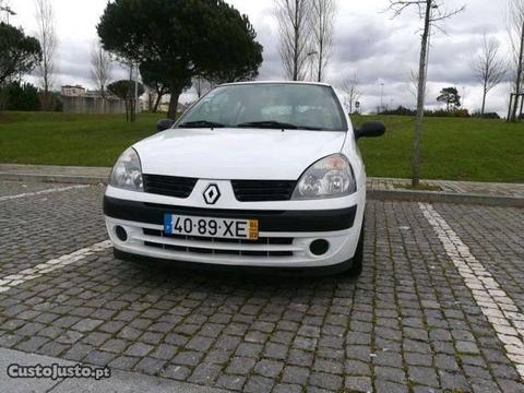 Renault Clio 1.5 DCI - 04