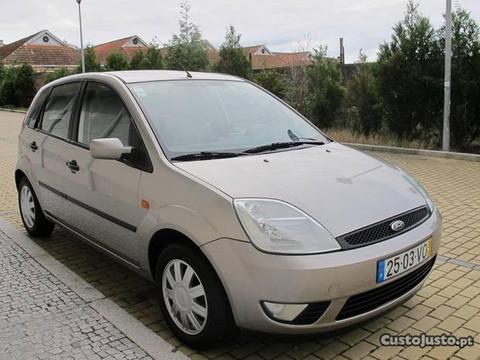 Ford Fiesta 1.4 tTDCI GHIA - 03