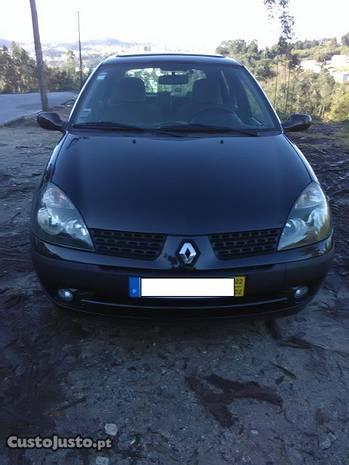 Renault Clio 1.2 - 02