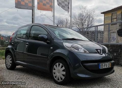 Peugeot 107 1.0 TRENDY AC - 08