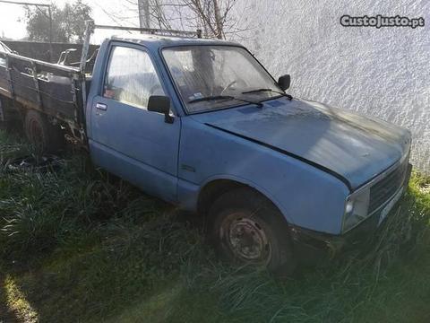 Isuzu PickUp Bedford - 82