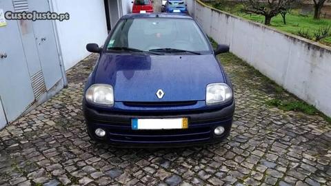 Renault Clio 1.9D - 00