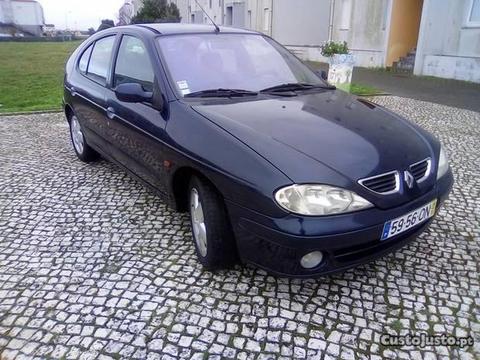 Renault Mégane 1.4-16v(95cv)A.C. - 99