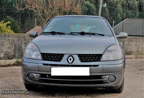 Renault Clio 1.2 16v exp - 02