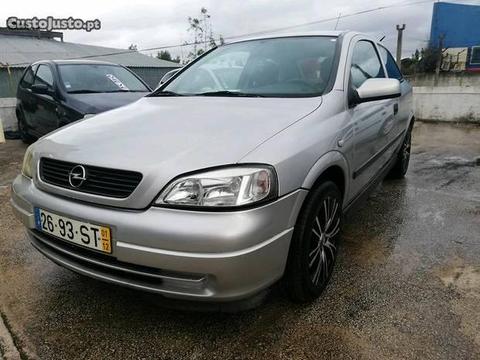 Opel Astra 1.7 tdi - 01