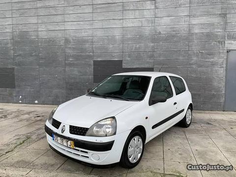 Renault Clio 1.5dci - 02