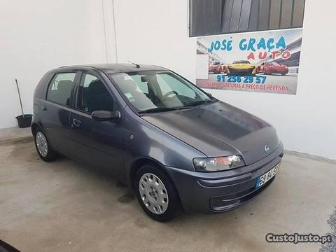 Fiat Punto 1.2i 16v 01/2002 - 02