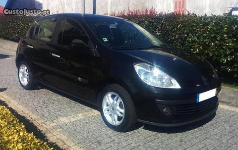 Renault Clio 1.2 75cv - 06