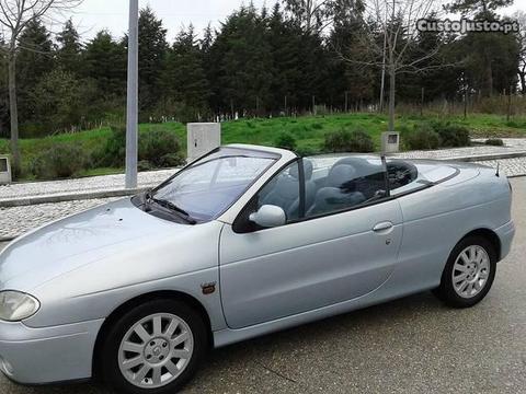 Renault Mégane Cabriolet 1.4 16v AC - 01