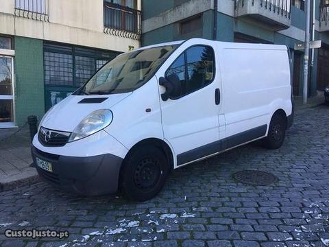 Opel Vivaro 2.0 cdti - 11