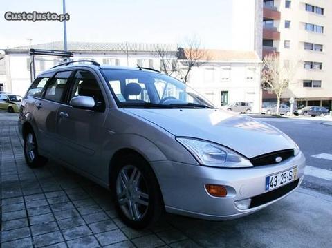 Ford Focus TDdi A/C - 01