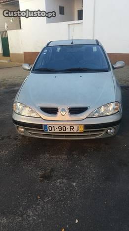 Renault Mégane 1.4 16v - 01