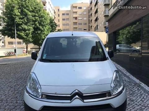 Citroën Berlingo longa 3lugares 90Cv - 12