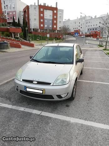 Ford Fiesta 1.2 Ghia - 04