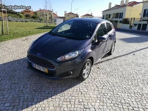 Ford Fiesta 1.5 Tdci Titanium - 13