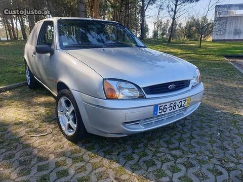 Ford Fiesta 1.8 Turbo Diesel - 01