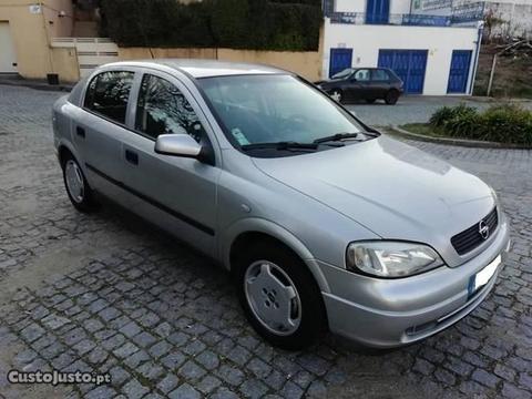 Opel Astra 1.7 DTI - 00