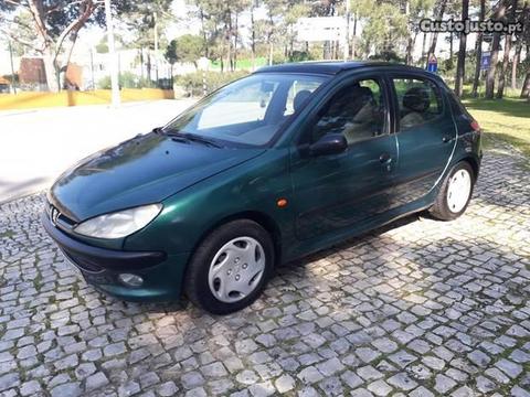 Peugeot 206 1.1 Gasolina - 99