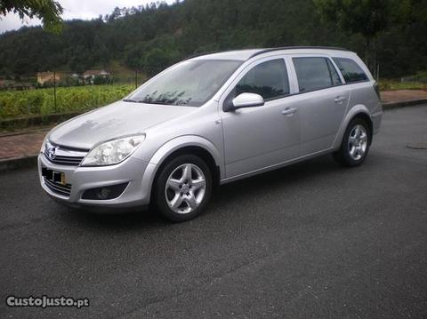 Opel Astra Caravan - 09