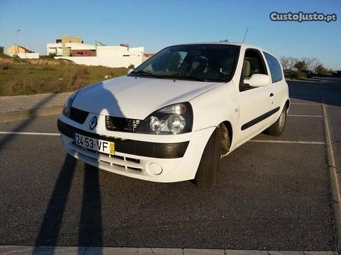 Renault Clio 1.5 DCI - 03