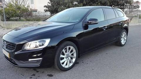 Volvo V60 D4 Livro Revisões - 15