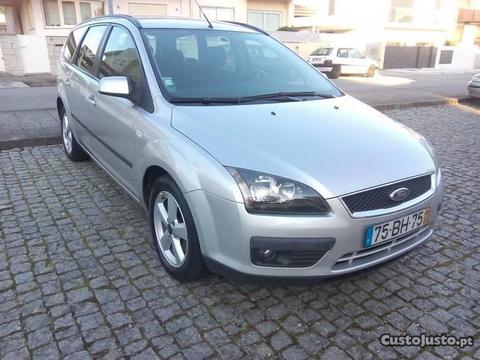 Ford Focus 1.6TDCI 98EUR/MÊS - 06