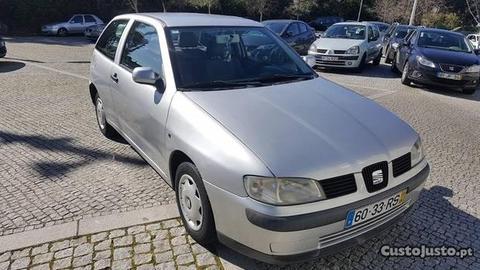 Seat Ibiza 1.0 gasolina - 01