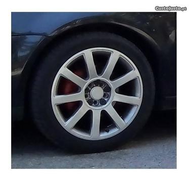 Troco jantes R17 S-Line da Audi