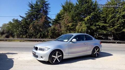 BMW 118 Coupê E82 - 12