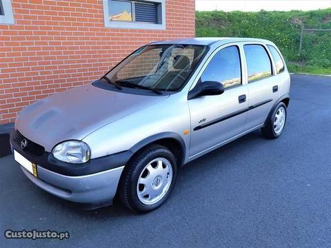 Opel Corsa 1.0 Confort - 98