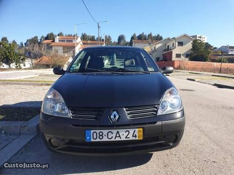 Renault Clio Dci 166.000 km - 06