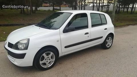 Renault Clio 1.5DCI 192000Kms - 03