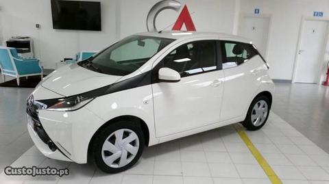 Toyota Aygo X-Play Touch - 18