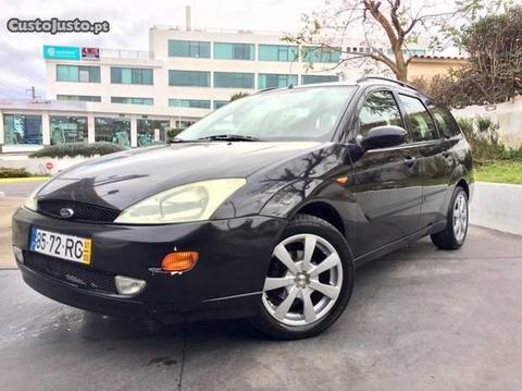 Ford Focus SW 1.8TDCi - 01