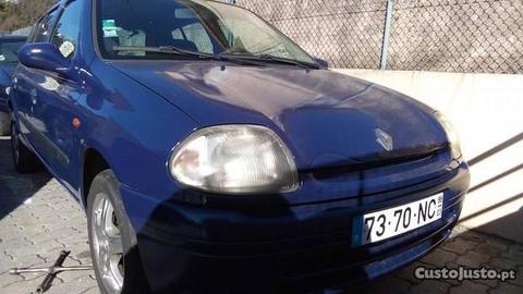 Renault Clio 1.2 8 v - 99