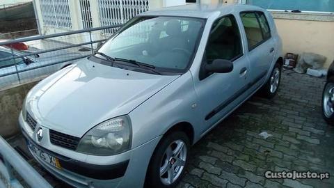 Renault Clio 1.2 initaly - 04