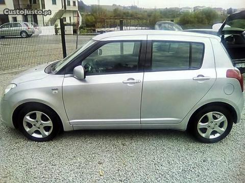 Suzuki Swift 1.3 DDIS GLX 5LUG - 07