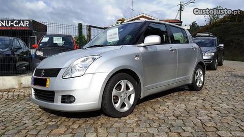 Suzuki Swift DIESEL 5 LUGARES AC - 07