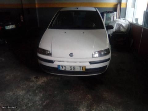 Fiat Punto 1.2 16v - 02