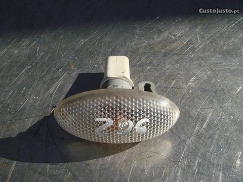 Peugeot 206 - Pisca do guarda lamas