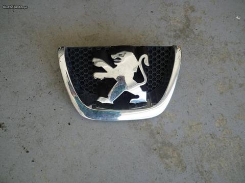 Peugeot 207 emblema grelha