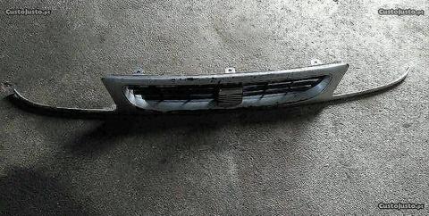 Grelha seat ibiza/1997